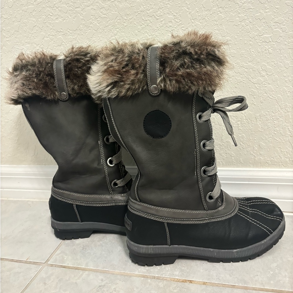 LONDON FOG - MELTON 2 WATERPROOF SNOW BOOTS - SIZE TBD